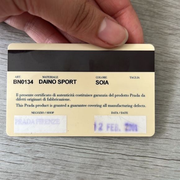 Prada leather tote bag - Picture 13 of 14